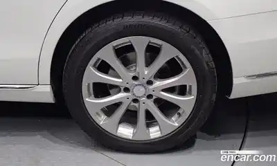 Mercedes-Benz E-Class 2017 2.0 Автомат в Москве № 211945, миниатюра 11