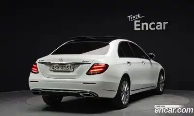 Mercedes-Benz E-Class 2017 2.0 Автомат в Москве № 211945, миниатюра 3