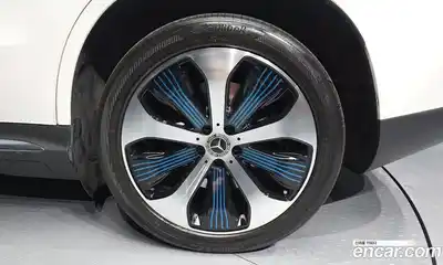 Mercedes-Benz EQC, 2020