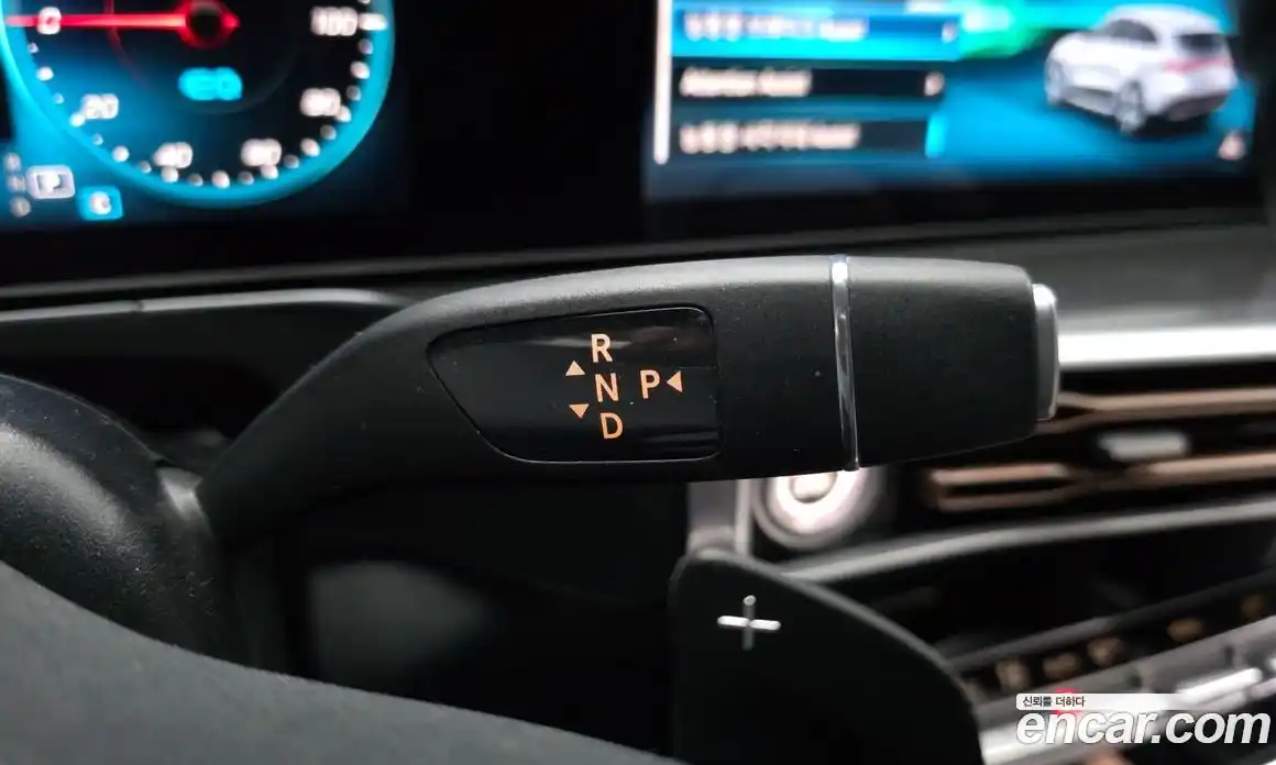 Mercedes-Benz EQC 2020 0.2 Автомат в Москве № 212011, фото 11