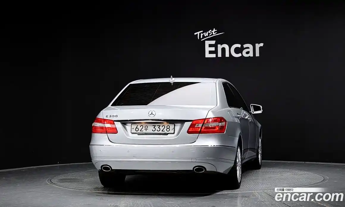 Mercedes-Benz E-Class 2011 3.5 Автомат в Москве № 212182, фото 6