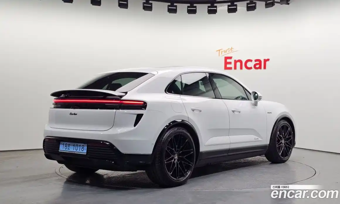 Porsche Macan 2025 0.2 Автомат в Москве № 212956, фото 16