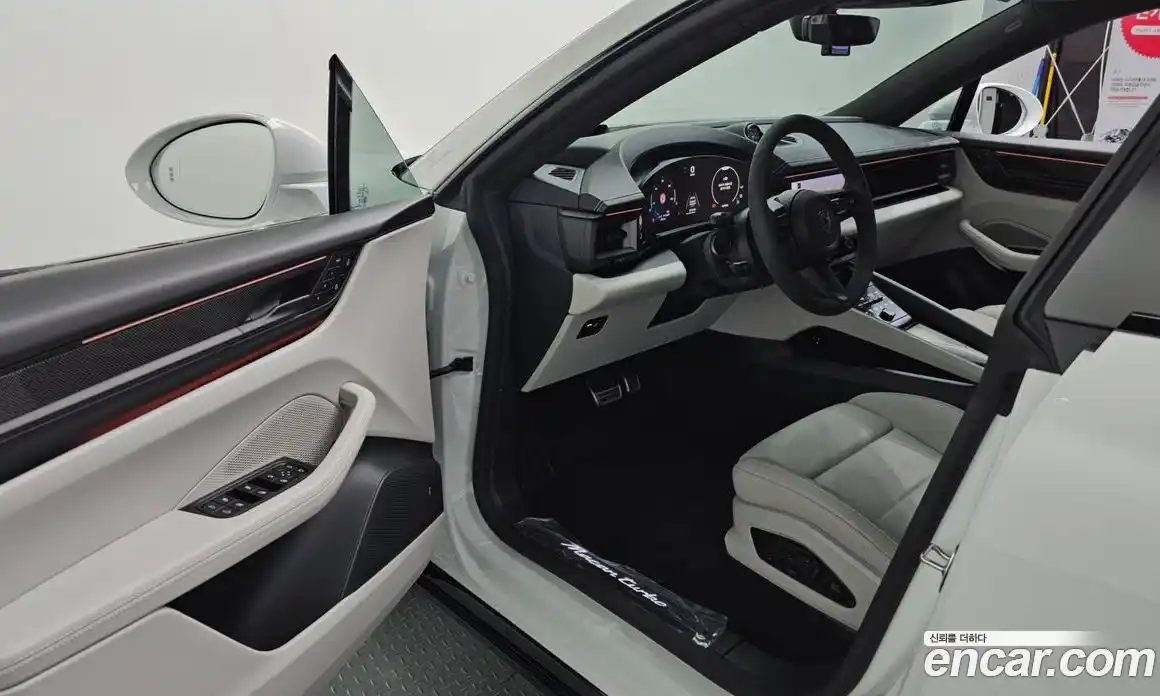 Porsche Macan 2025 0.2 Автомат в Москве № 212956, фото 20