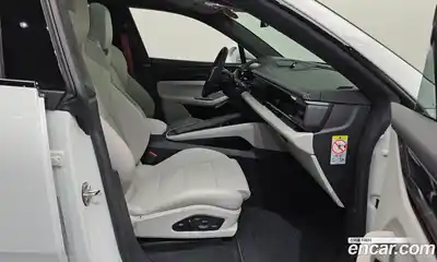 Porsche Macan 2025 0.2 Автомат в Москве № 212956, миниатюра 4