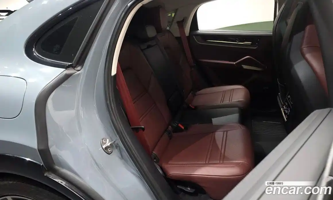 Porsche Cayenne 2025 4.0 Автомат в Москве № 213070, фото 12