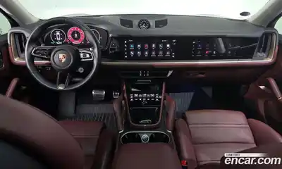 Porsche Cayenne 2025 4.0 Автомат в Москве № 213070, миниатюра 4