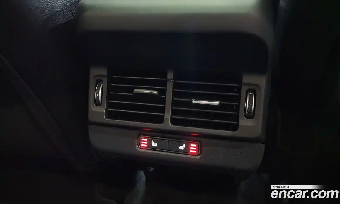 Land Rover Range-Rover Evoque 2020 2.0 Автомат в Москве № 213430, фото 20