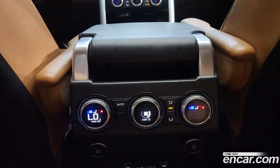 Land Rover Discovery 2018 3.0 Автомат в Москве № 213628, фото 17