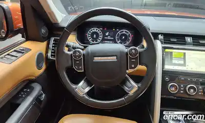 Land Rover Discovery 2018 3.0 Автомат в Москве № 213628, миниатюра 5