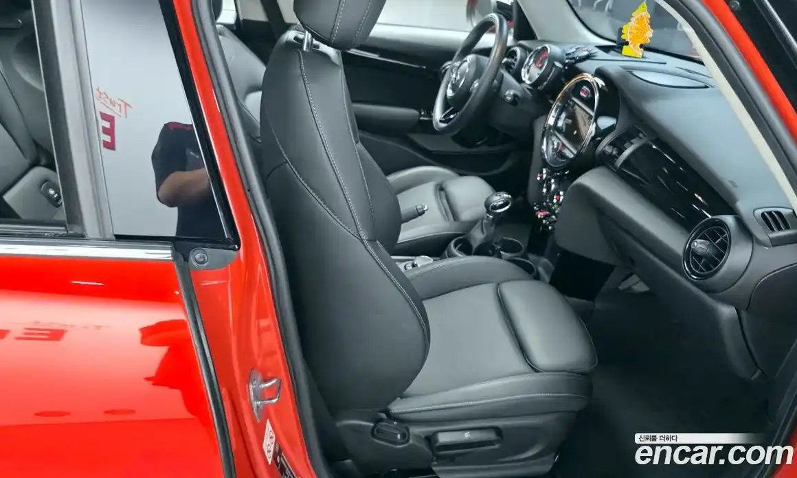 Mini Cooper 2019 1.5 Автомат в Москве № 214265, фото 4