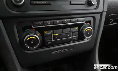 Volkswagen Golf 2010 2.0 Автомат в Москве № 215353, миниатюра 12