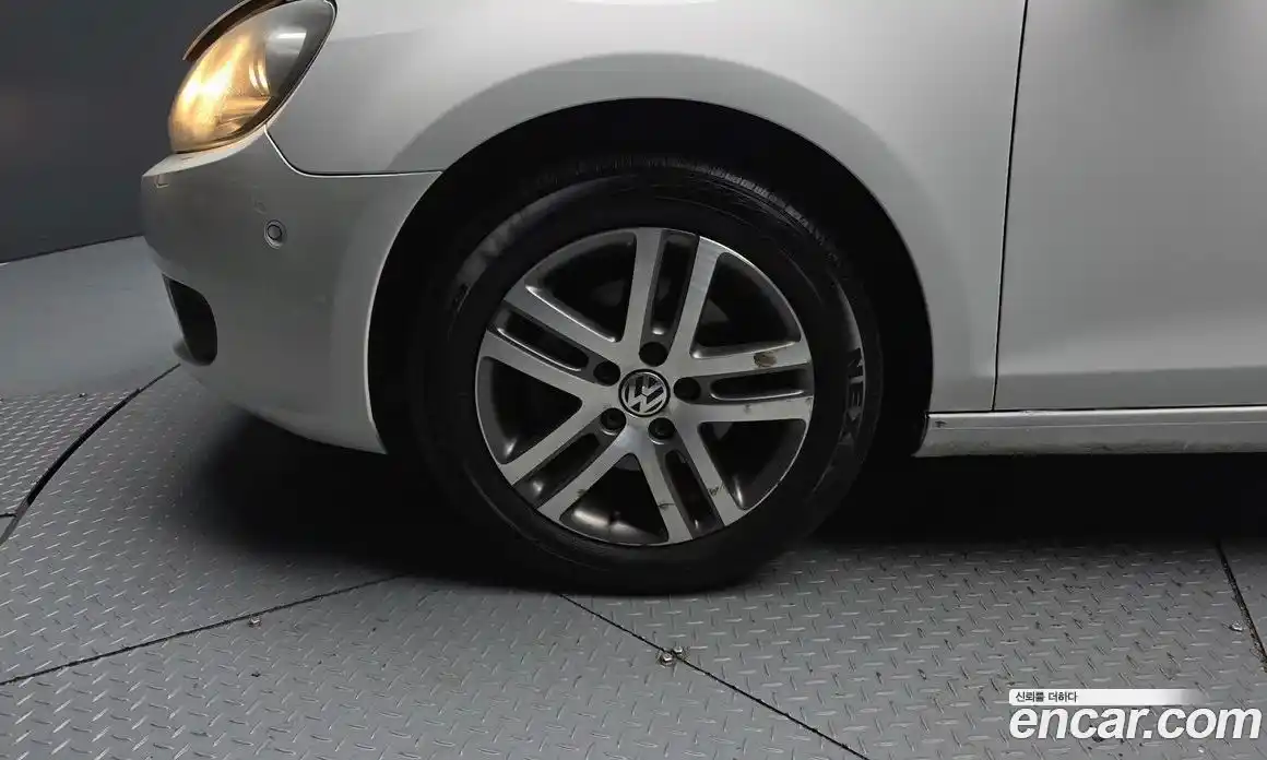 Volkswagen Golf 2010 2.0 Автомат в Москве № 215353, фото 14