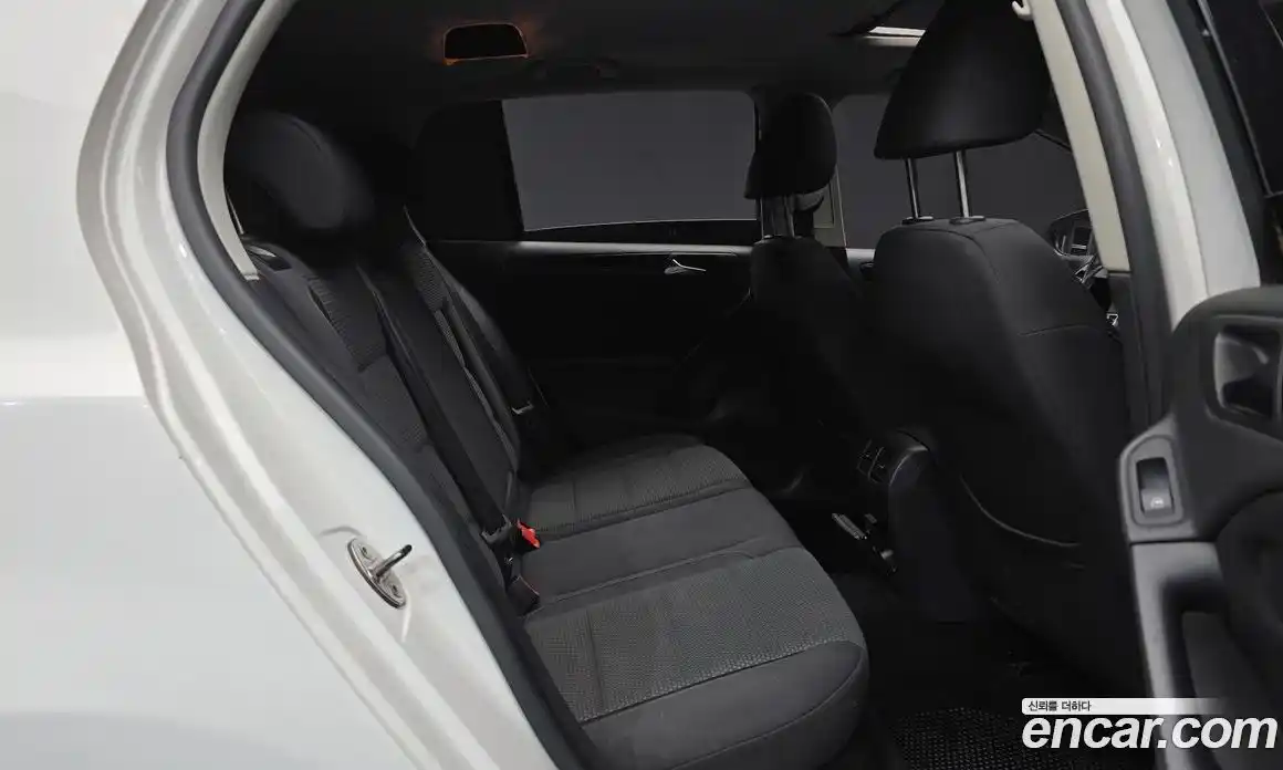 Volkswagen Golf 2010 2.0 Автомат в Москве № 215353, фото 5