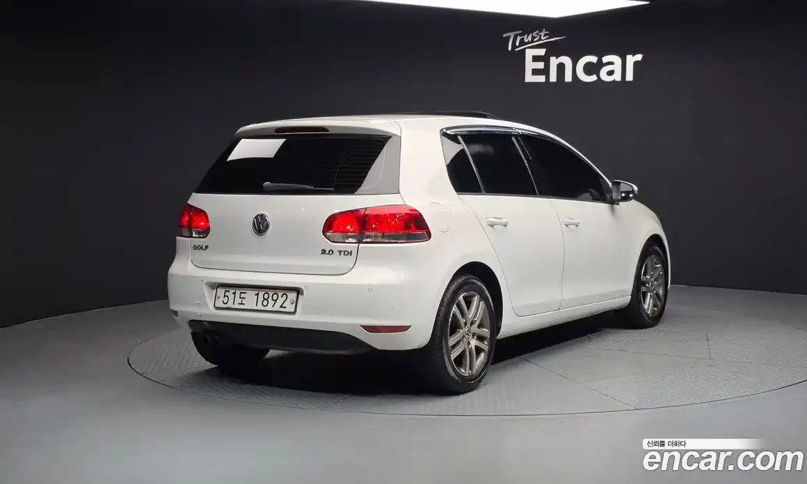 Volkswagen Golf 2010 2.0 Автомат в Москве № 215353, фото 6