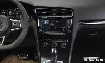 Volkswagen Golf 2016 2.0 Автомат в Москве № 215366, миниатюра 12