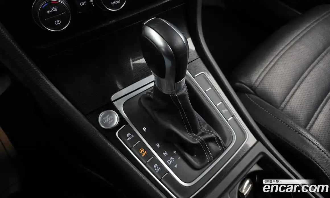 Volkswagen Golf 2016 2.0 Автомат в Москве № 215366, фото 7