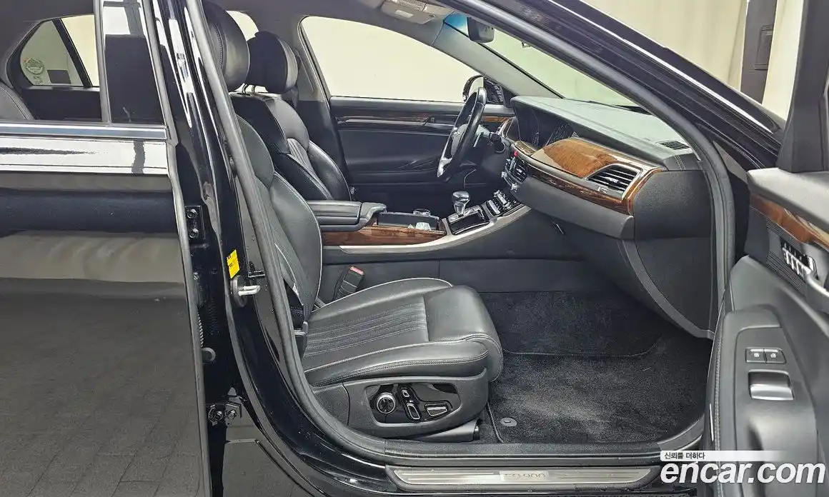 Genesis EQ900 2016 3.8 Автомат в Москве № 22040, фото 17