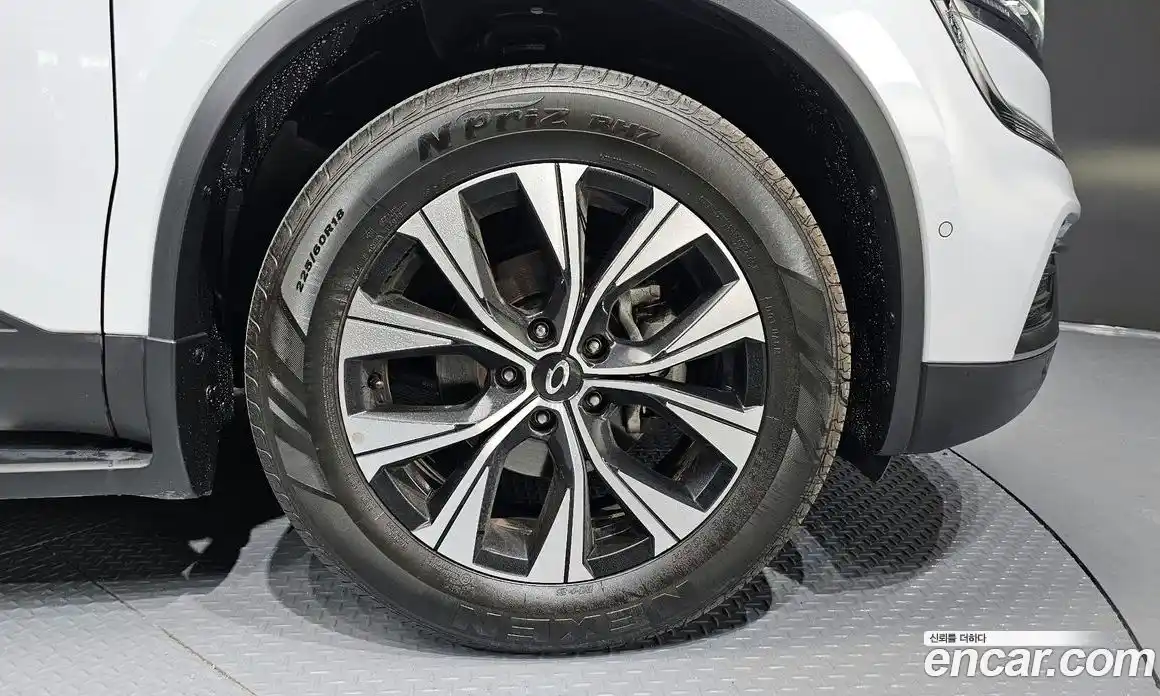 Renault QM6 2023 2.0 Автомат в Москве № 222437, фото 12