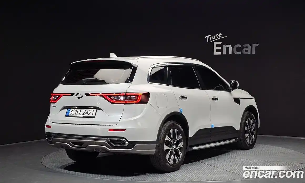 Renault QM6 2023 2.0 Автомат в Москве № 222437, фото 15