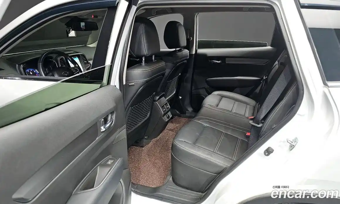 Renault QM6 2023 2.0 Автомат в Москве № 222437, фото 5