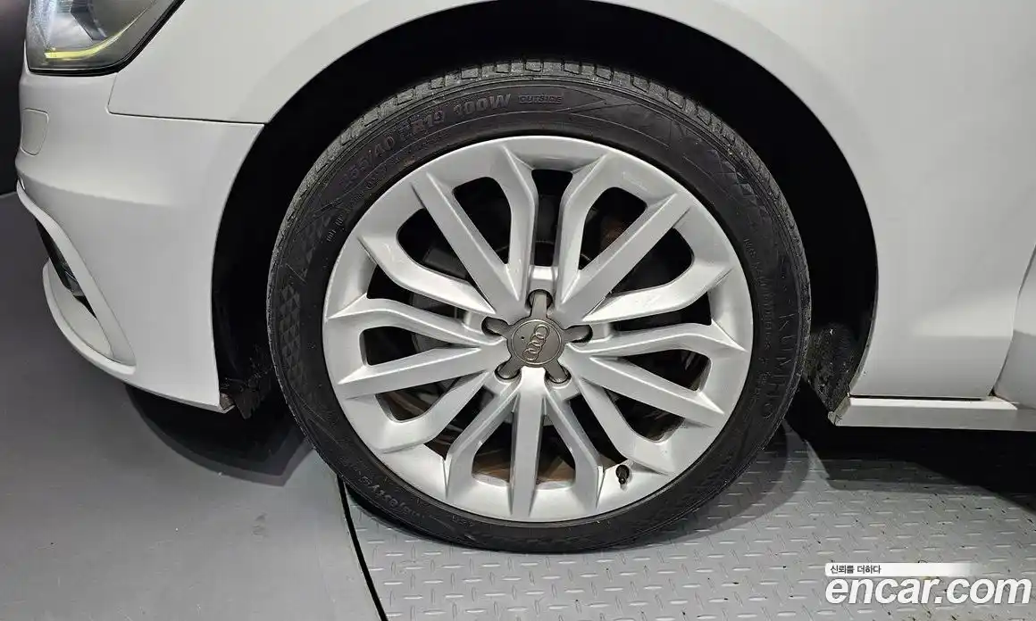 Audi A6 2012 3.0 Автомат в Москве № 227063, фото 11