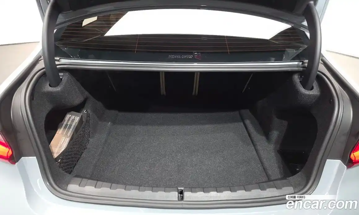 BMW 3-Series 2024 2.0 Автомат в Москве № 228167, фото 12