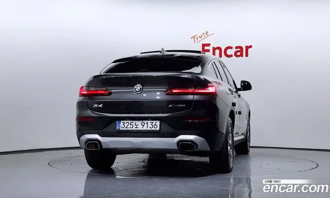 BMW X4 2023 2.0 Автомат в Москве № 229307, фото 1