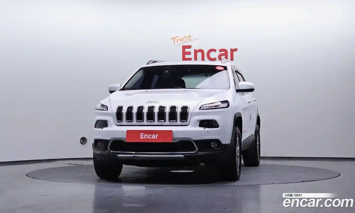 Jeep Cherokee 2014 2.0 Автомат в Москве № 232727, фото 19