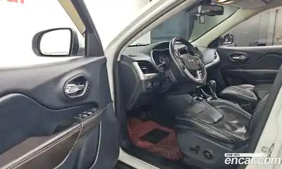 Jeep Cherokee 2014 2.0 Автомат в Москве № 232727, миниатюра 3