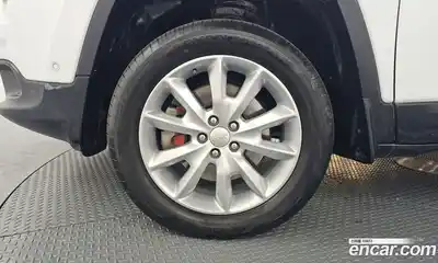 Jeep Cherokee 2014 2.0 Автомат в Москве № 232727, миниатюра 9