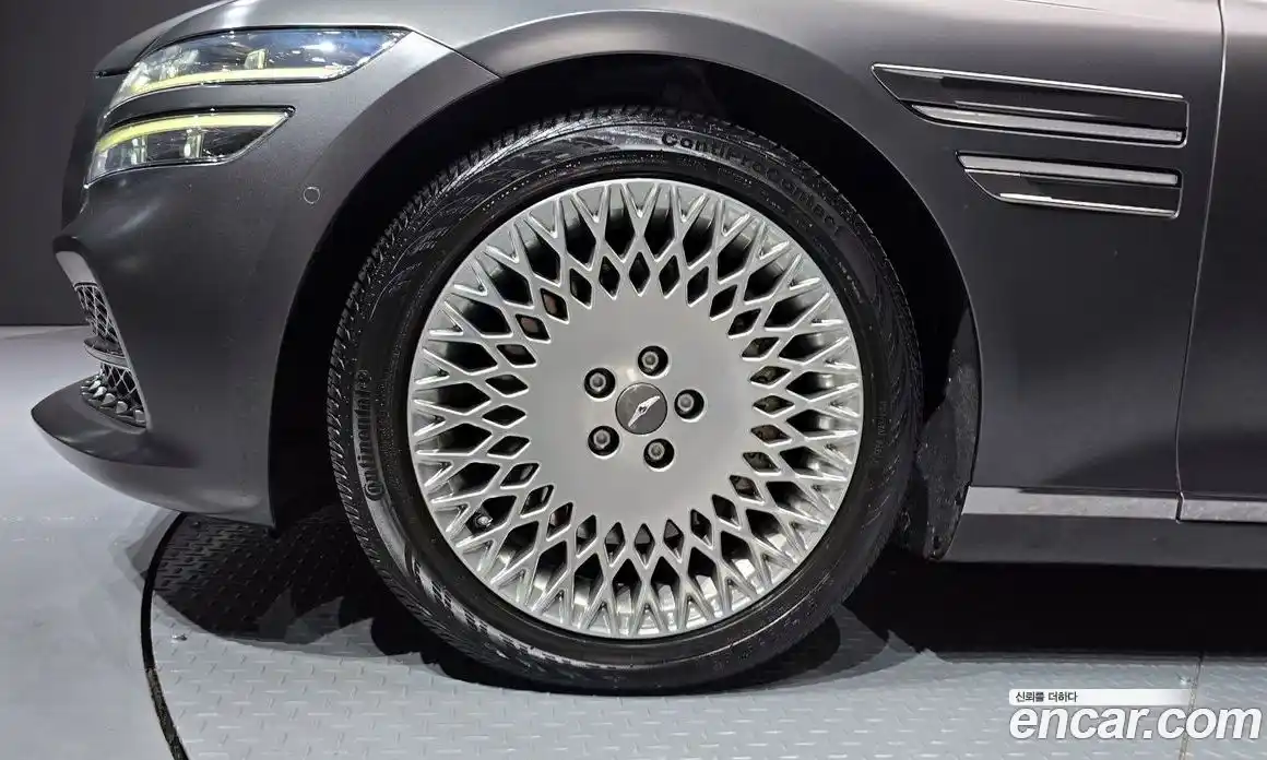 Genesis G80 2023 2.5 Автомат в Москве № 23552, фото 19