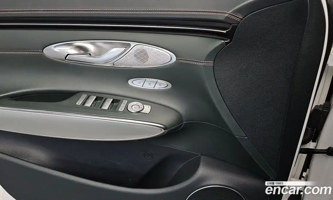 Genesis GV70 2021 2.5 Автомат в Москве № 23607, фото 19