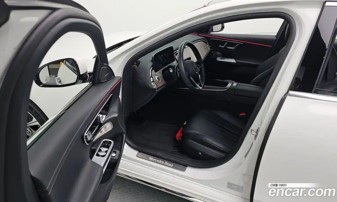 Mercedes-Benz E-Class 2025 2.0 Автомат в Москве № 237986, фото 4