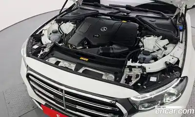 Mercedes-Benz E-Class 2025 2.0 Автомат в Москве № 237986, миниатюра 8