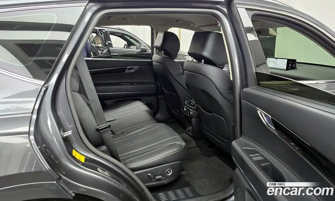 Genesis GV80 2020 3.0 Автомат в Москве № 23898, фото 15