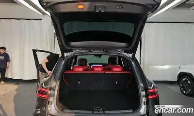 Genesis GV70 2025 2.5 Автомат в Москве № 24566, миниатюра 2