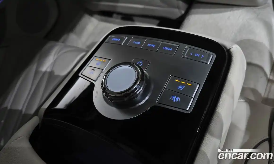 Genesis G80 2025 2.5 Автомат в Москве № 25014, фото 20