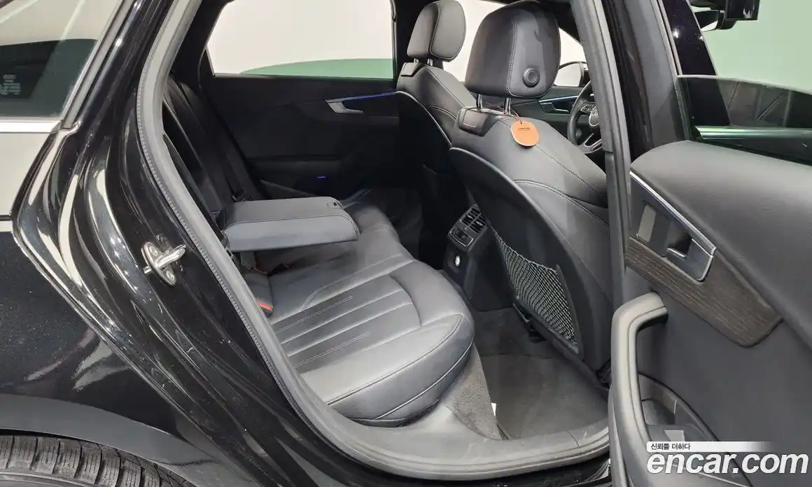 Audi A4 2019 2.0 Автомат в Москве № 311992, фото 9