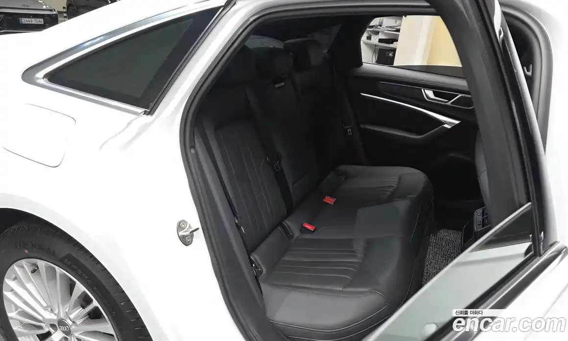 Audi A6 2021 2.0 Автомат в Москве № 343570, фото 13