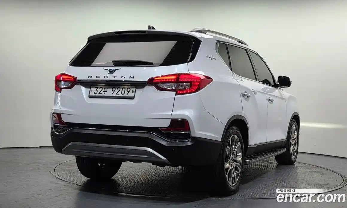 SsangYong Rexton 2018 2.2 Автомат в Москве № 34412, фото 6