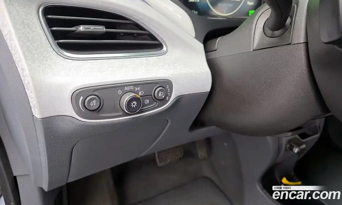 Chevrolet Bolt EV 2018 0.2 Автомат в Москве № 39014, фото 15