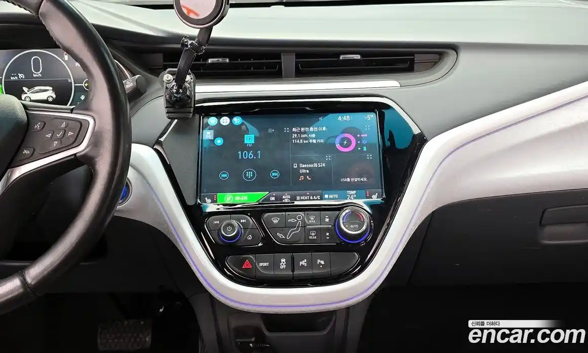 Chevrolet Bolt EV 2018 0.2 Автомат в Москве № 39014, фото 20