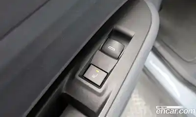 Chevrolet Bolt EV 2018 0.2 Автомат в Москве № 39014, миниатюра 5