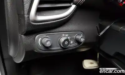 Chevrolet Trax 2021 1.6 Автомат в Москве № 42399, миниатюра 2