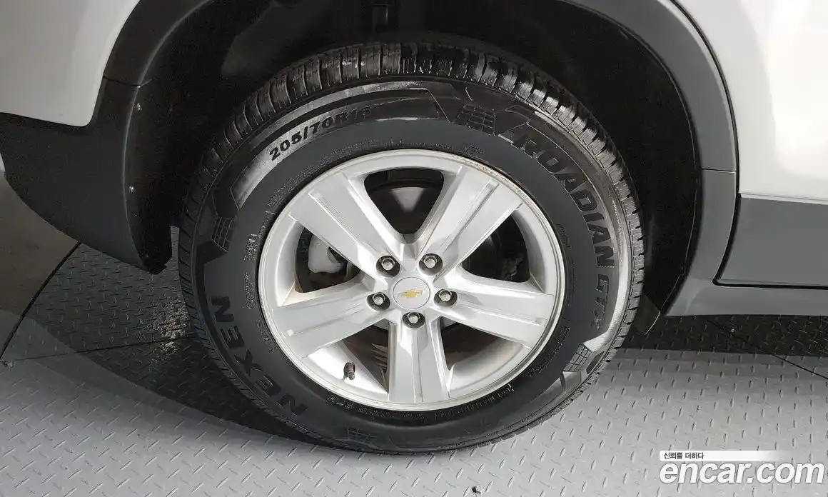 Chevrolet Trax 2021 1.6 Автомат в Москве № 42399, фото 9