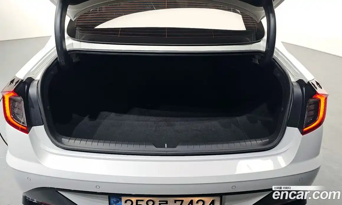 Hyundai Sonata 2021 1.6 Автомат в Москве № 46901, фото 19