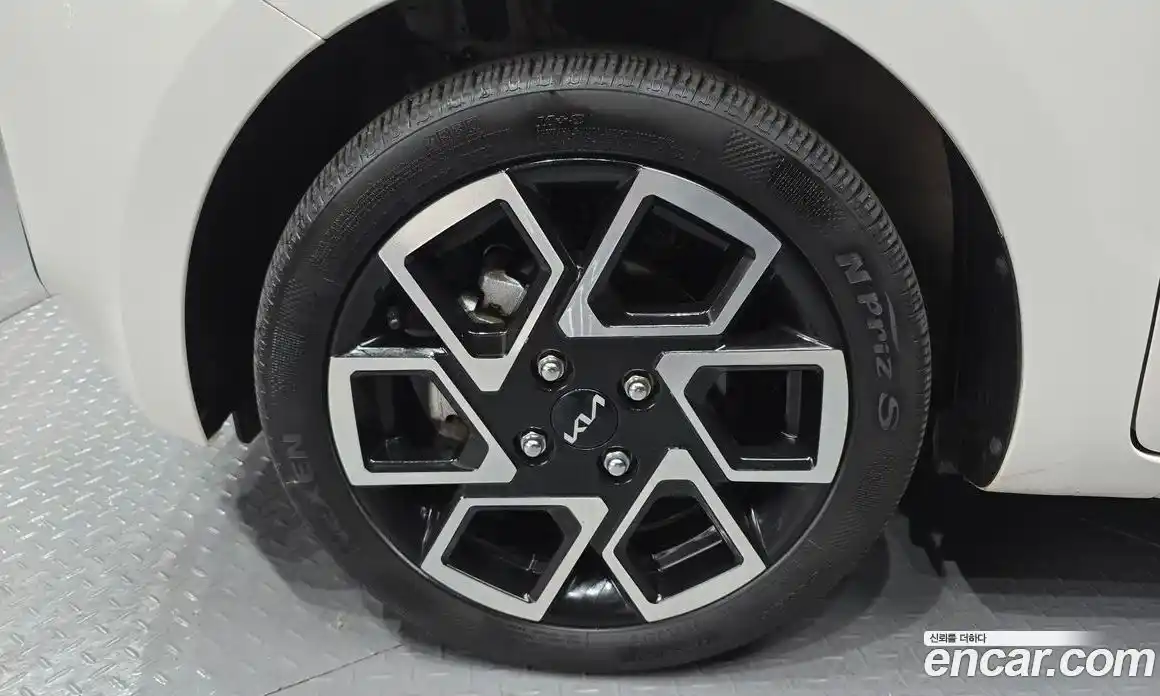 Kia Ray 2024 1.0 Автомат в Москве № 50919, фото 7