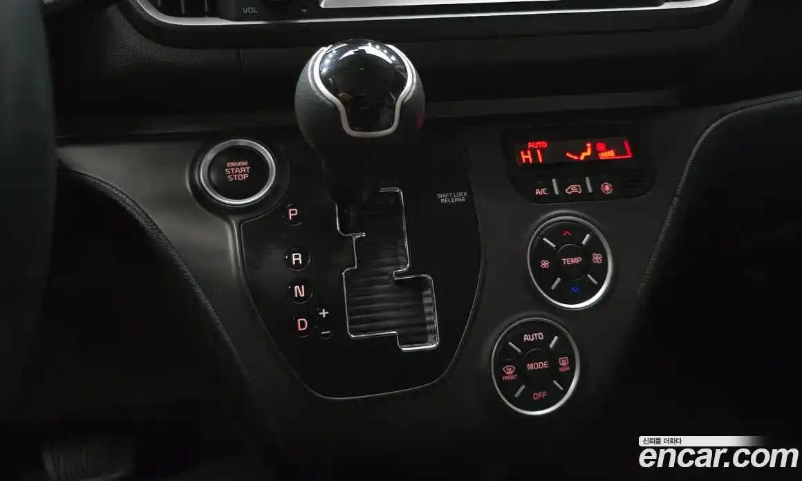 Kia Ray 2024 1.0 Автомат в Москве № 50919, фото 8