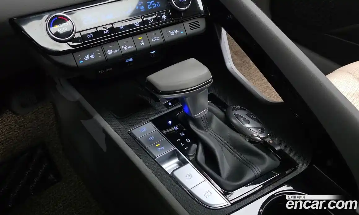 Hyundai Avante 2025 1.6 Автомат в Москве № 90655, фото 9