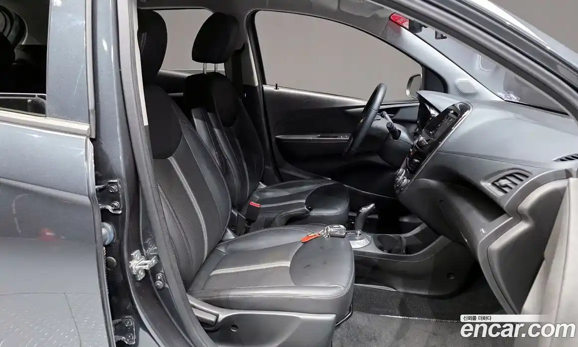 Chevrolet Spark 2021 1.0 Автомат в Москве № 99970, фото 13